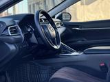 Toyota Camry 2018 года за 10 300 000 тг. в Кызылорда – фото 5