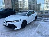 Toyota Camry Elegance 2019 года за 12 250 000 тг. в Астана
