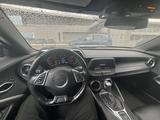 Chevrolet Camaro 2023 годаүшін24 000 000 тг. в Астана – фото 4