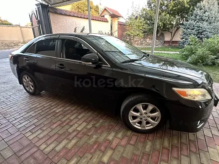 Toyota Camry 2011 года за 7 900 000 тг. в Айтеке би – фото 6