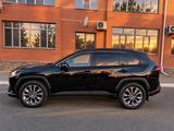 Toyota RAV4 2020 года за 14 700 000 тг. в Караганда