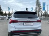Hyundai Santa Fe 2021 года за 17 200 000 тг. в Усть-Каменогорск – фото 3