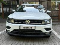 Volkswagen Tiguan 2018 года за 12 800 000 тг. в Алматы