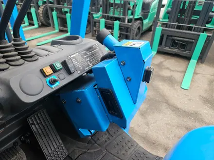 Komatsu  FG30NT-17 высота подъема 5.5 м г. П 3 тонны 2017 года за 11 200 000 тг. в Алматы – фото 8