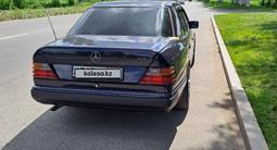 Mercedes-Benz E 230 1991 года за 2 600 000 тг. в Алматы – фото 4