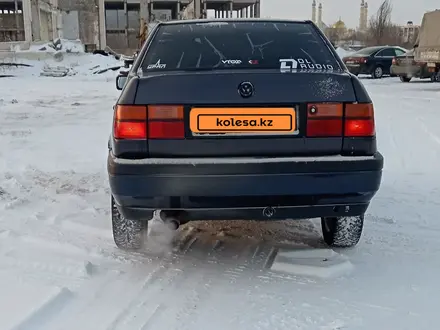 Volkswagen Vento 1994 года за 1 300 000 тг. в Кокшетау – фото 2