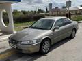 Toyota Camry 1998 года за 2 500 000 тг. в Шымкент – фото 2