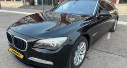 BMW 750 2012 года за 10 500 000 тг. в Астана