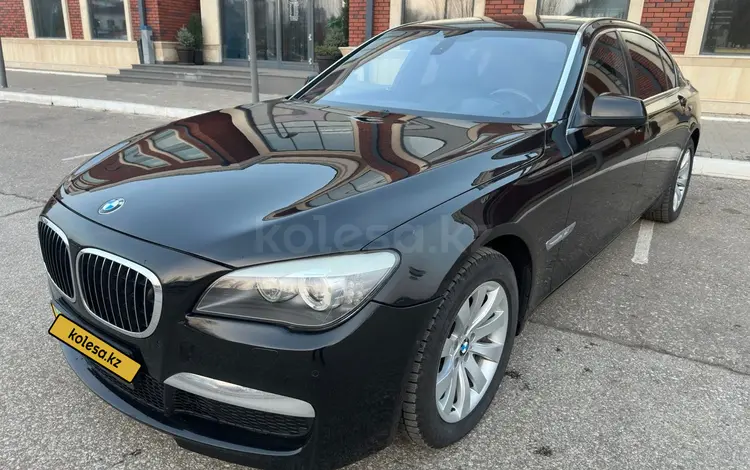 BMW 750 2012 года за 12 000 000 тг. в Астана