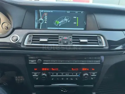 BMW 750 2012 года за 11 500 000 тг. в Астана – фото 22