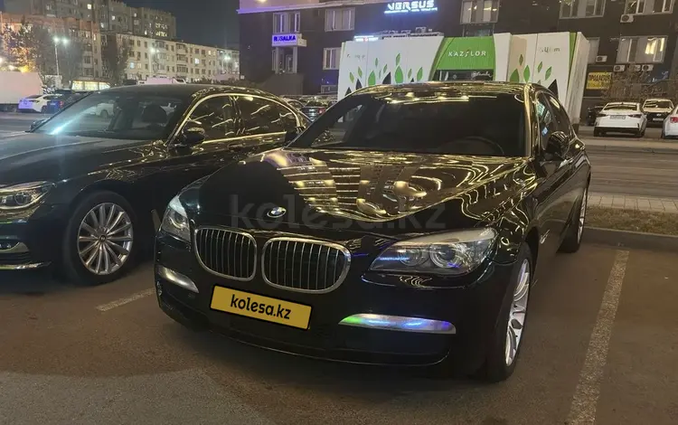 BMW 750 2012 года за 11 500 000 тг. в Астана