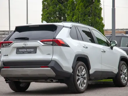 Toyota RAV4 Luxe+ 2025 года за 22 000 000 тг. в Алматы – фото 7
