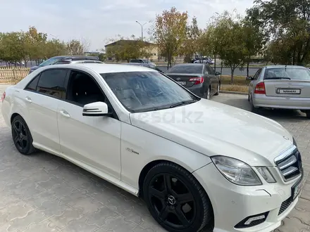 Mercedes-Benz E 200 2010 года за 5 000 000 тг. в Актау – фото 2