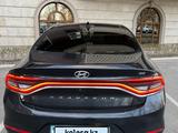 Hyundai Grandeur 2018 года за 10 800 000 тг. в Атырау – фото 2