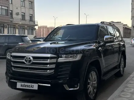 Toyota Land Cruiser 2023 года за 62 000 000 тг. в Актау