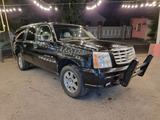 Cadillac Escalade 2005 годаүшін7 500 000 тг. в Астана – фото 2