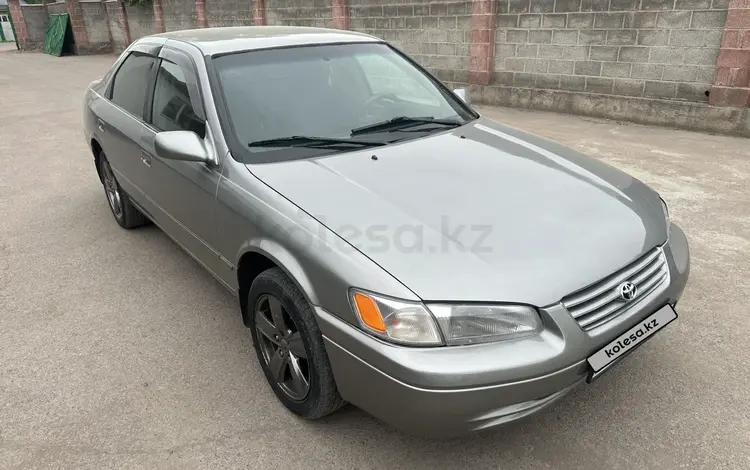 Toyota Camry 1998 года за 3 200 000 тг. в Алматы
