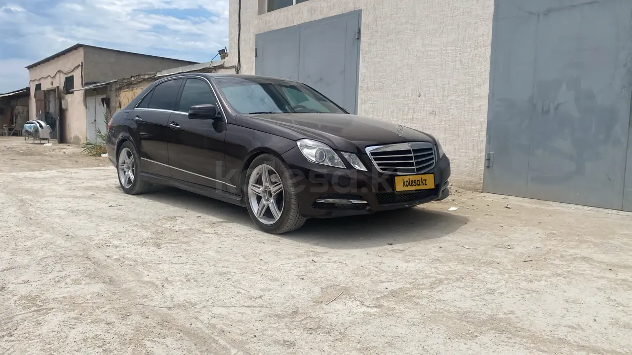 Mercedes-Benz E-Class, 2010