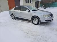 Volkswagen Passat 2006 годаfor3 900 000 тг. в Астана