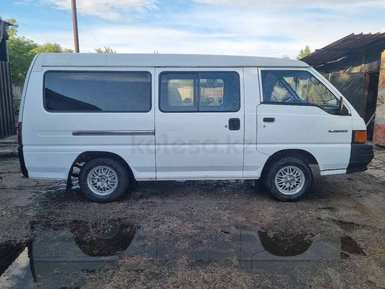 Mitsubishi L300, 1993