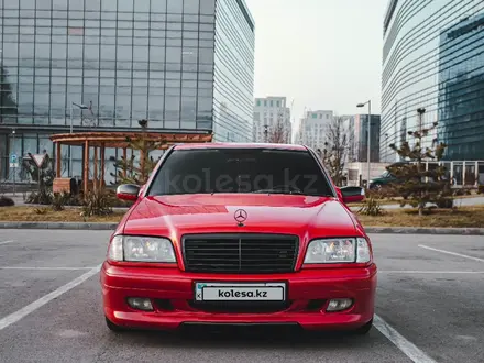 Mercedes-Benz C 43 AMG 1998 года за 3 000 000 тг. в Алматы – фото 7