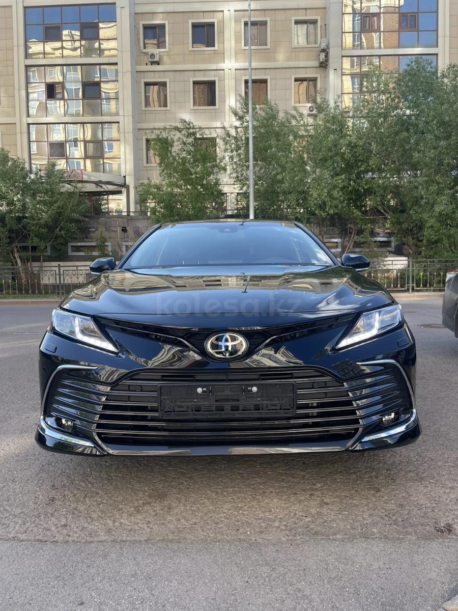 Toyota Camry 2023 г.