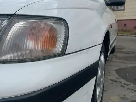 Toyota Carina E 1995 года за 3 100 000 тг. в Кентау – фото 5