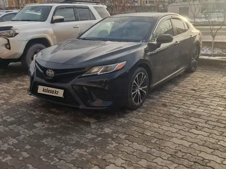 Toyota Camry 2018 года за 12 000 000 тг. в Актау – фото 2