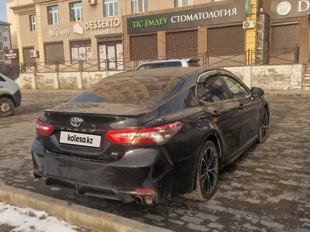 Toyota Camry 2018 года за 12 000 000 тг. в Актау – фото 5