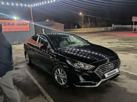 Hyundai Sonata 2018 года за 9 900 000 тг. в Алматы – фото 11