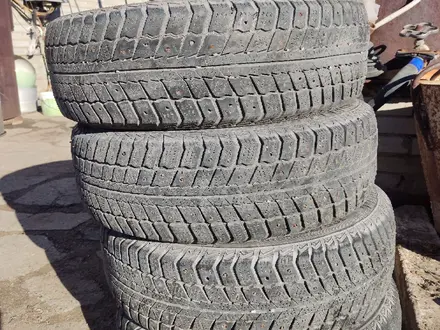 Комплект зимней резины 185/70 R14 за 20 000 тг. в Костанай – фото 2