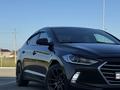 Hyundai Elantra 2018 года за 8 400 000 тг. в Уральск – фото 2