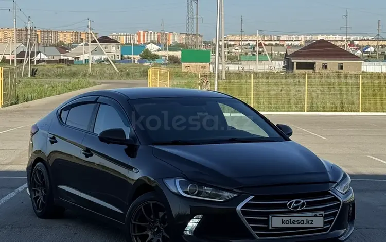 Hyundai Elantra 2018 года за 8 400 000 тг. в Уральск
