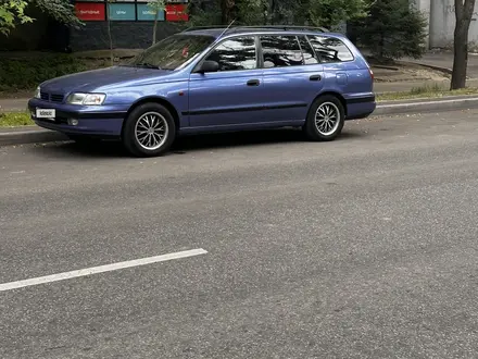 Toyota Carina E 1996 года за 2 300 000 тг. в Алматы