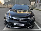 Toyota Camry 2017 годаүшін12 500 000 тг. в Шымкент – фото 2