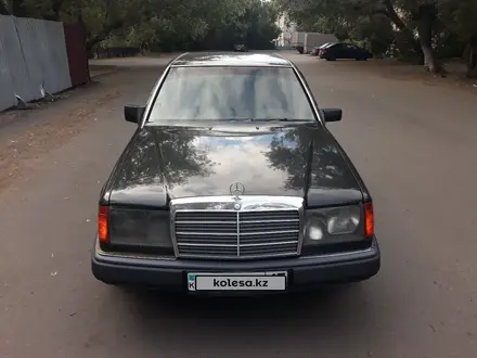 Mercedes-Benz E 200 1993 года за 1 700 000 тг. в Петропавловск