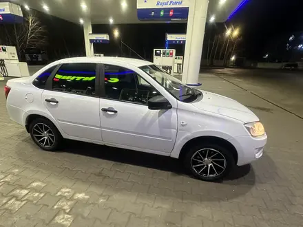 ВАЗ (Lada) Granta 2190 2017 года за 3 300 000 тг. в Семей – фото 5