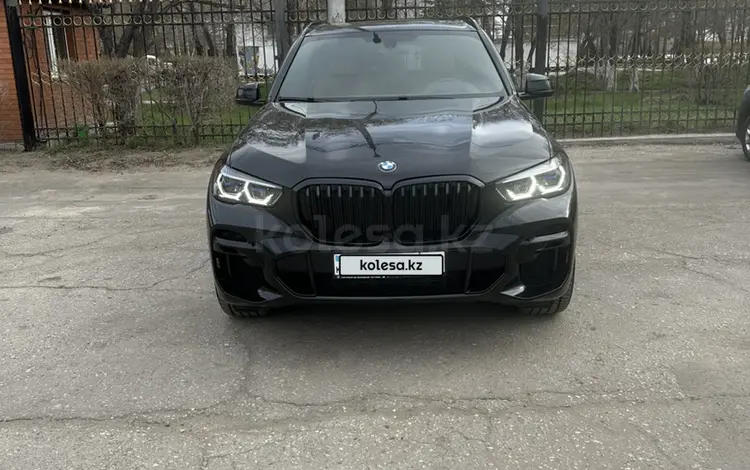 BMW X5 2022 года за 45 000 000 тг. в Павлодар