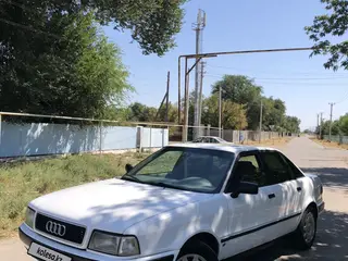 Audi 80