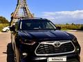 Toyota Highlander 2022 годаfor25 000 000 тг. в Алматы