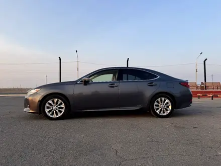 Lexus ES 300h 2015 года за 10 000 000 тг. в Актау – фото 2