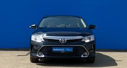 Toyota Camry 2017 года за 10 260 000 тг. в Алматы – фото 2