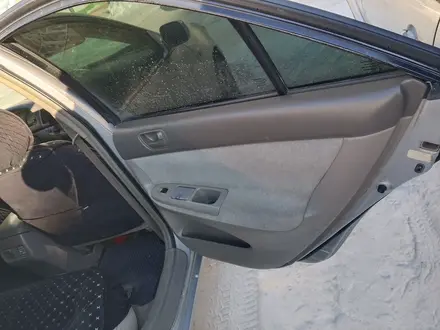 Toyota Camry 2002 года за 3 800 000 тг. в Актобе – фото 9