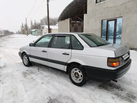 Volkswagen Passat 1988 года за 950 000 тг. в Тараз – фото 2