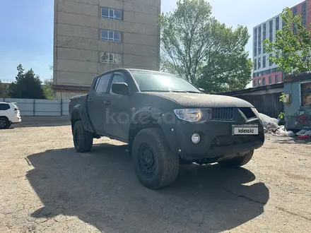 Mitsubishi L200 2008 годаүшін7 200 000 тг. в Алматы – фото 2