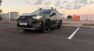 Toyota RAV4 2020 года за 16 500 000 тг. в Караганда
