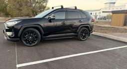 Toyota RAV4 2020 годаүшін16 500 000 тг. в Караганда – фото 2