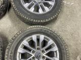 Комплект летние шины 265/60/18 с дисками оригинал Padjero Montero L200. за 580 000 тг. в Алматы – фото 2