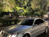 Mercedes-Benz E 240 2002 годаfor7 000 000 тг. в Алматы