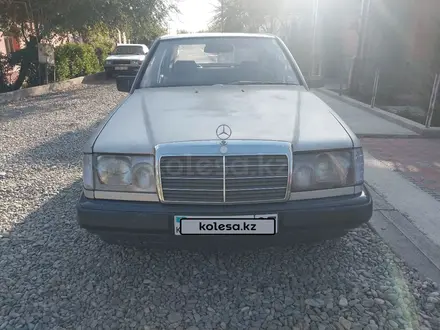 Mercedes-Benz E 230 1987 года за 900 000 тг. в Туркестан